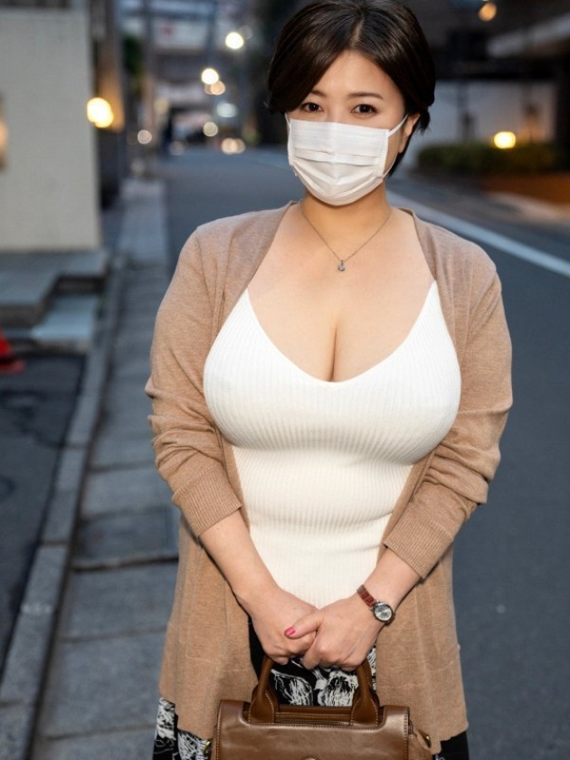 【閲覧注意/デカ乳輪】48歳どスケベグラマラスJカップ豊満ボディ欲求モンスター人妻の挑戦 寺島志保さん 画像0