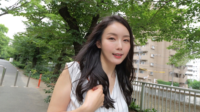 アラフォーになって結婚した新婚熟女 出産を諦められない妊娠願望激強な托卵希望の新妻にNTR種付け中出し 画像1