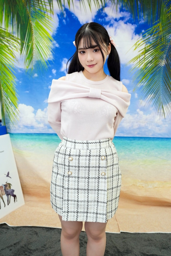 素人パンチラ in 自宅で個人撮影会vol.104!!元気いっぱいのフレッシュパワー全開!!若さとかわいさが溢れた究極プリティー撮影会!! 画像6