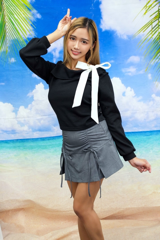 素人パンチラ in 自宅で個人撮影会vol.104!!元気いっぱいのフレッシュパワー全開!!若さとかわいさが溢れた究極プリティー撮影会!! 画像9