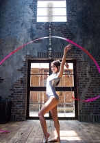 
                        愛しのコスメイト 軟体ボディ新体操 鶴田かな
    