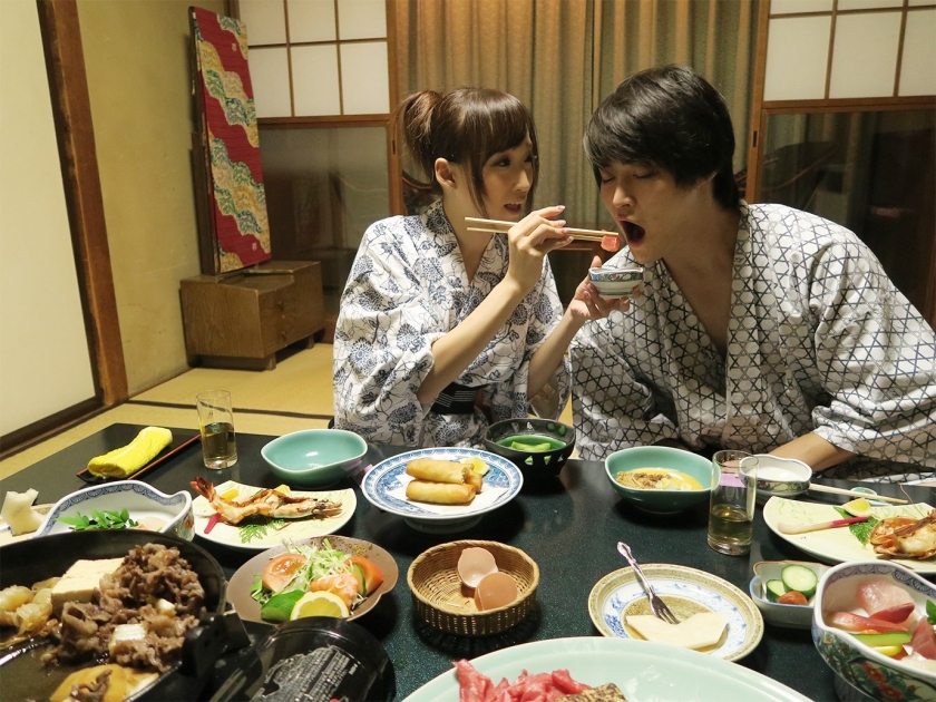 見れば驚くエグい変態っぷり!! 発情ドスケベSEXに沼る熟れたおばさん 画像1