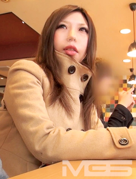 メグ 24歳 OL
