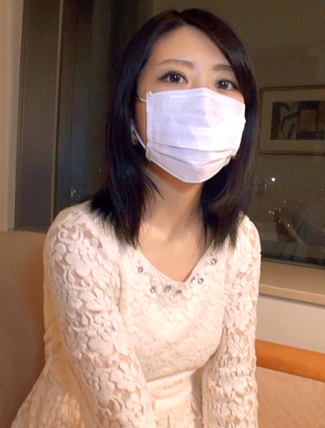 かりん 23歳 スーパーのレジスタッフ