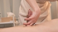 睾丸マッサージ × 逆手オイル手コキで客を昇天させる熟女エステ 彩加さん 画像4