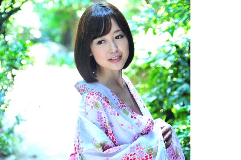 淫らな人妻との温泉中出しの旅 平穏な毎日に不満があるわけではないがどこか物足りない。もう一度だけときめきを感じたくて女は見知らぬ男に抱かれる…20人 4時間ベスト2_13