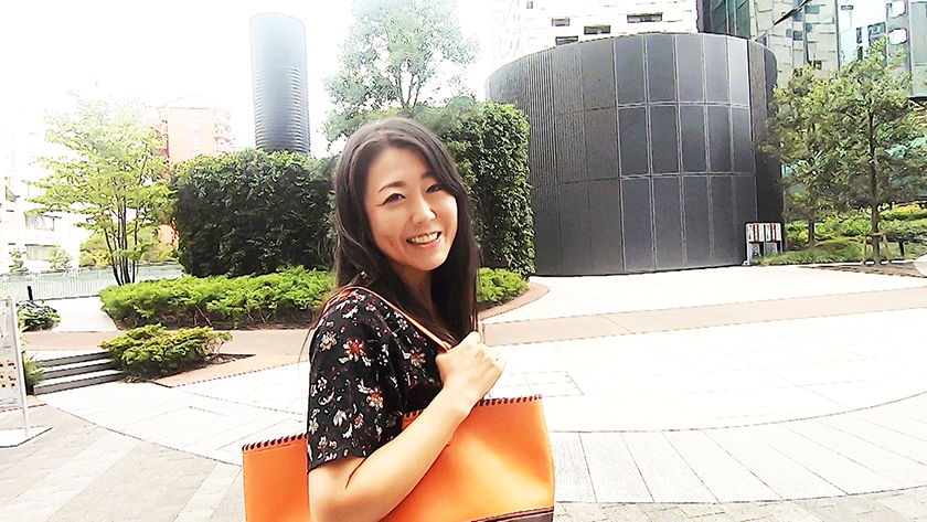 わりと綺麗なおばさんナンパ「わたしオバサンだけどいいの？」恥じらうカラダを集中愛撫！ハメ撮りZANMAI 5_9