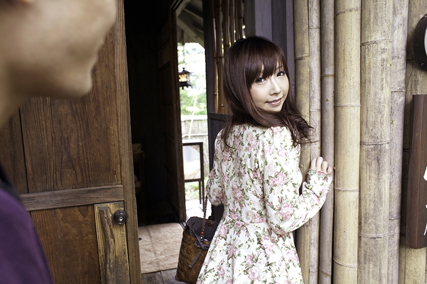 女子旅中の人妻をハメ倒せ！！旦那抜きで開放的になっている若奥様が狙い目！温泉地を旅行中の奥さんと旅先セックス 18名_15