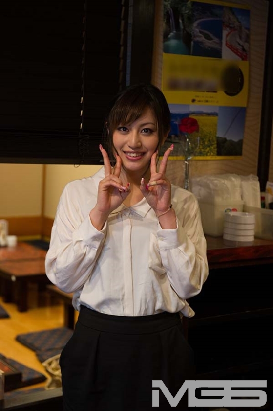 素人なし崩しプロデュース！手が出せそうで出せなかった可愛すぎる同僚社員とセックスさせます！！ 3_17