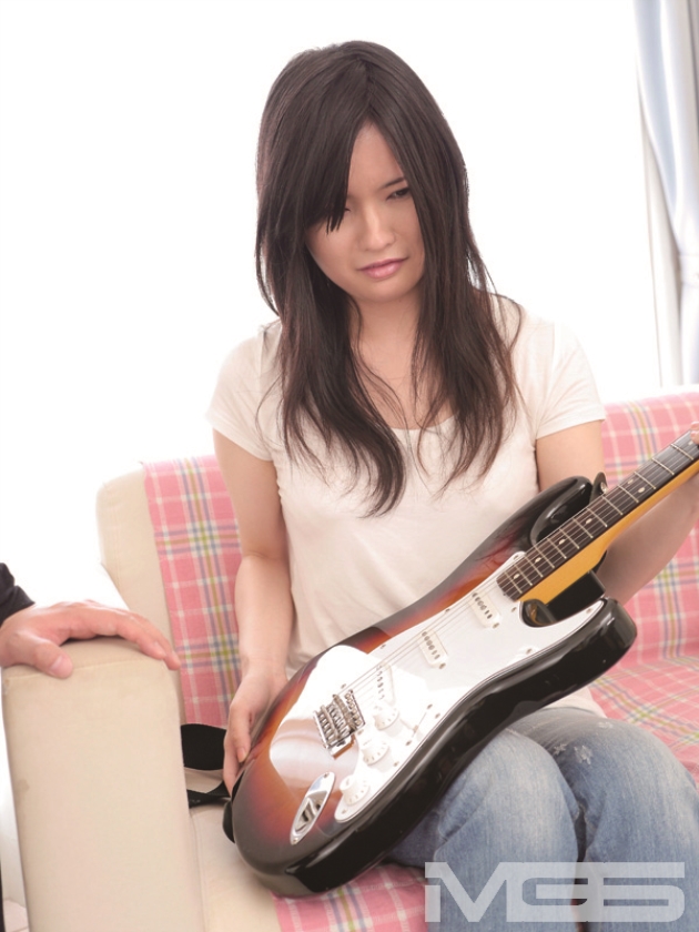 激似！！あの美少女シンガーソングライターがAVデビュー_5