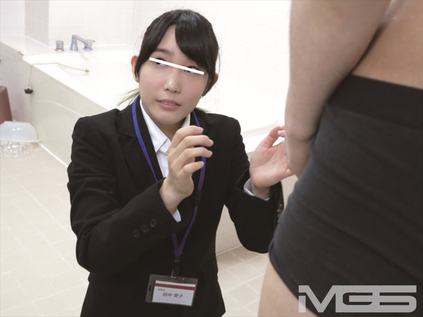 SODGROUP！女子社員 恒例新人研修 本物風俗店でドキドキ赤面素股発射体験_2