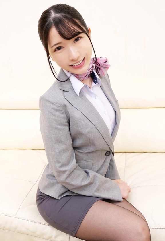 黒パンスト美脚CA限定！固定型リモコンローターONのまま黒パンスト足コキでイカせ対決 自分より先にイカせられたら高額賞金ゲット！失敗したら絶倫巨根と生ハメ中出し罰ゲームアクシデントが待っている！_7