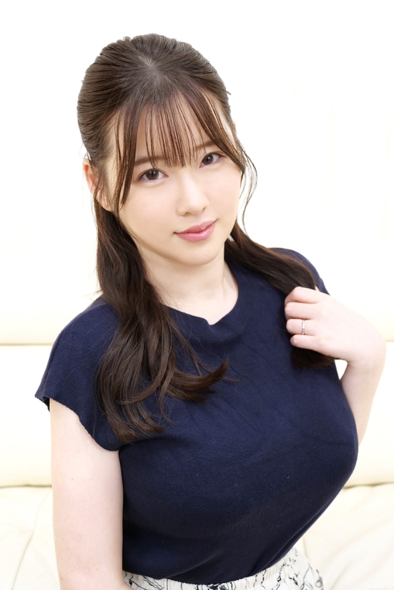 830IENFA-44303 バブみある清楚な奥様が悩める男におっぱいちゅぱちゅぱ吸わせておチ○ポをよちよち甘やかし射精させる授乳手コキに挑戦!!母性溢れる授乳手コキでガチ勃起したおチ○ポをそのままヌルっと中出しセックス サンプル画像2