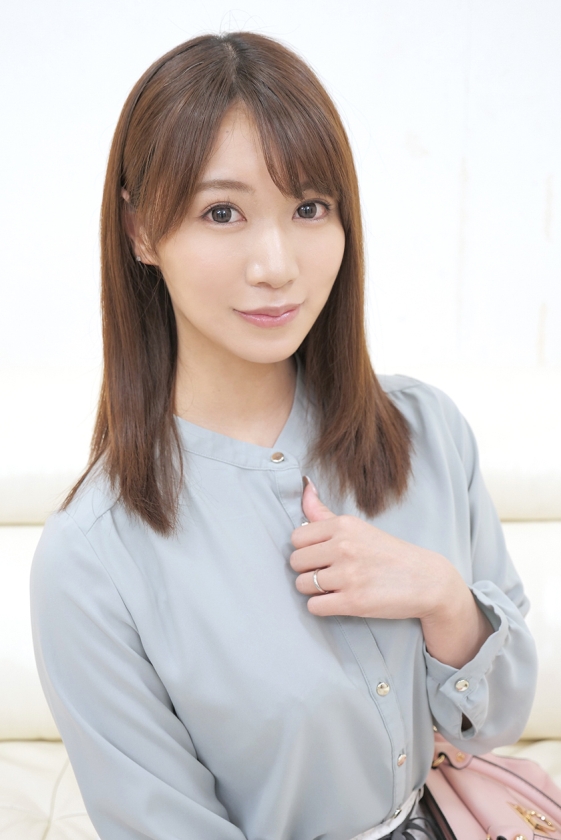 素人奥様ナンパ 童貞君の包茎チ○ポむいて洗ってあげてもらえませんか？ 久しぶりに見るギンギンチ○ポに発情！優しく筆おろしセックスしてくれました！ 蒼乃美月 画像1