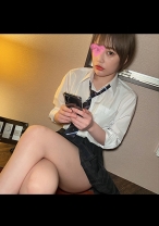 制服ガチ美少女!!生イキ態度も生チ○コで激ピス中出し成敗!!勝手に中出し2回戦で大量精子が生イキま○こから流出!!普段はオナニー三昧の特濃ザーメン轟沈