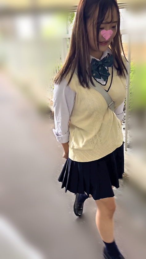 顔出し【個人撮影】爆乳ガチアクメビッチとコスハメなまハメしてきました 画像1