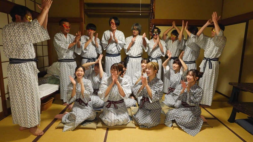 いい旅 温泉2泊3日のバチボコ生ハメ乱交中出しツアー個人撮影ファン感謝祭!全員集合大乱交!混浴温泉編 画像1