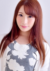 スタイルが良い人妻をナンパしたらAV男優に興味津々!欲求不満解消中出し!