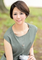 長身スレンダー美脚妻恥じらい中出しセックス！！