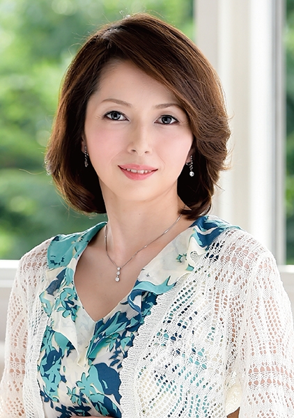 ナンパ即ハメ美顔妻他人棒でガチ昇天中出しセックス!!