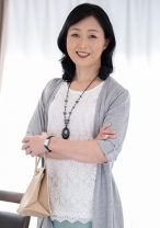 旦那とすれ違いの生活でセックスレス まだまだ躰が疼く五十路妻の期待に応えてガツガツピストンでどっぷり中出しセックス！