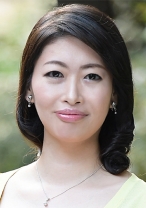 給食センターで働く質素な奥様あずさ42歳はセックスで豹変する。Gカップの爆裂ボディは超敏感で潮吹きまくり！ きらきらワイフ