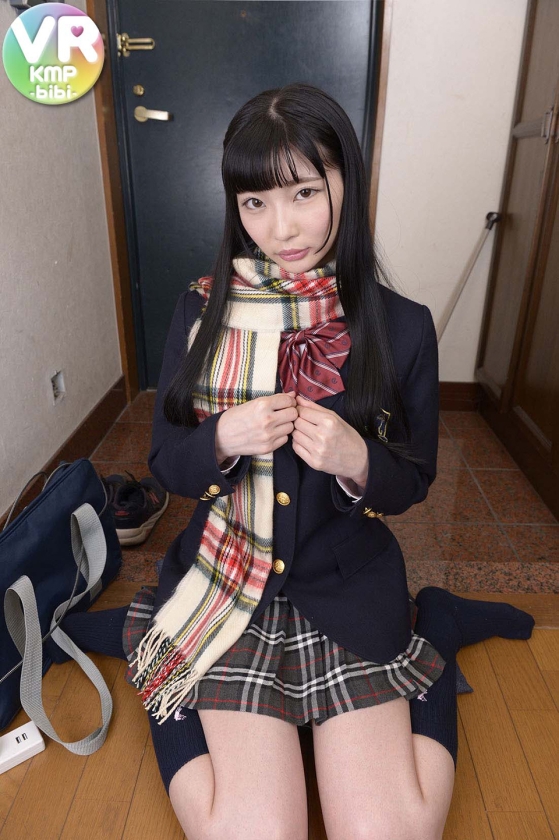 【VR】玄関を開けると隣に住む女子校生 困っているので、携帯の充電器を貸してあげると「今度、お礼させてください」と言われ、両親がいない夜、彼女の部屋に… 超早漏 ビクンッビクンッパイパンま○こに追撃中出し2