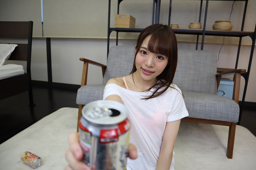 【VR】酔っぱらって動けなくなった友達の姉を密かに犯して生中出し 涼美ほのか0