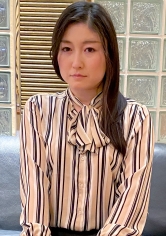 かわいい熟女はお好きですか？まるで少女のような笑顔が魅力的なOLゆきさん(42歳)