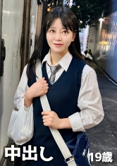 ドMな体が騎乗位で突き上げられビクビク痙攣絶頂!制服コスを脱げば美乳くびれでスタイル抜群で中出ししちゃってます。