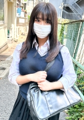 重量級マニア受け120点のJカップ爆乳。制服コスプレをビシャビシャに濡らして大量中出し。