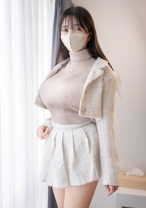 高級会員制の裏風俗でSEXできたのはまさかのぽっちゃり爆乳Iカップの現役アイドル！？目の前に広がる至高のカラダに中出し不可避でしたw_img