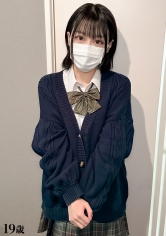 小さなおっぱいの上に赤くパンパンに勃起した乳首…ショートボブでちょっとわんぱくな若い身体は至高過ぎましたww サンプル画像