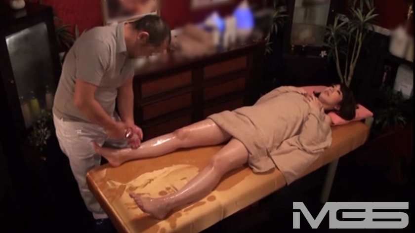 西麻布高級人妻性感オイルマッサージ 20_2