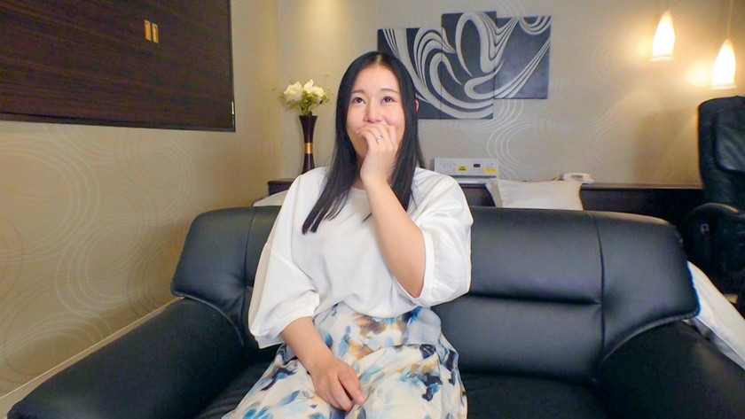 巨乳人妻温泉デート 黒髪むちむち爆乳Jカップ みくる32歳 画像19