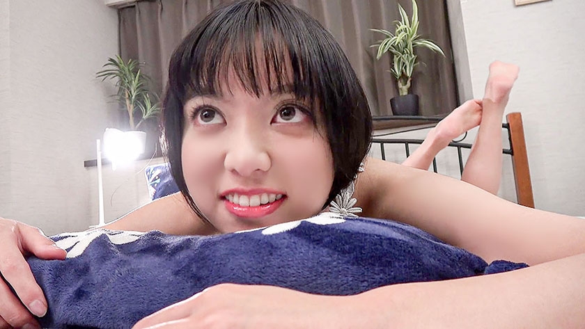 ショートカットのスレンダー美女 もなみ鈴に即ハメ即尺SEX_9