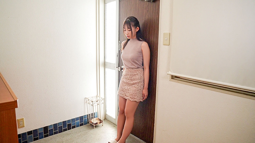 夫の部下にNTRされ不倫の虜になった新婚美人妻 春乃るる5