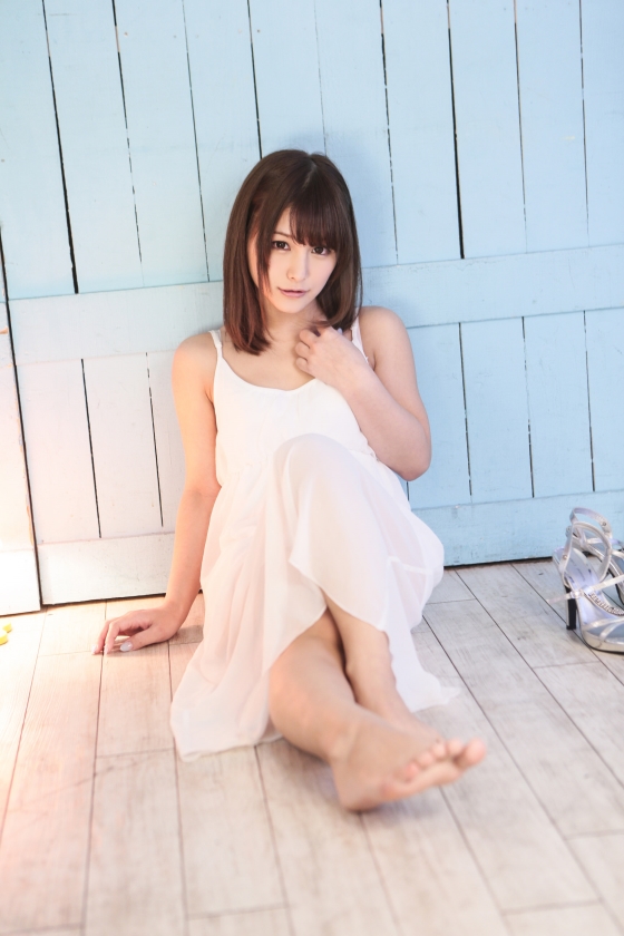 電撃移籍！中出し解禁！ ～子宮で感じる温かい生ザーメン～ 桃園みらい_2