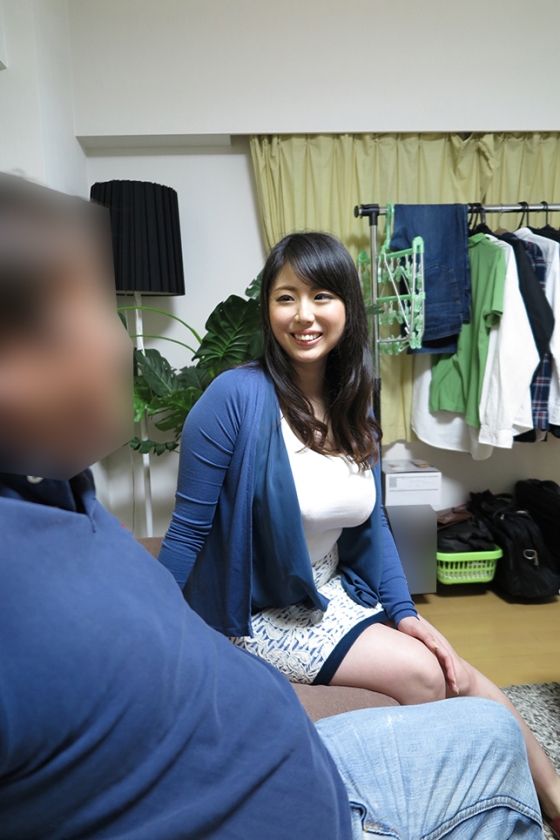 「そうゆう関係じゃ無いでしょ」とか言ってたクセに… さえないおじさんに油断して、連れ込まれ中出しされた人妻たち 厳選爆乳妻36人 8時間スペシャル_15