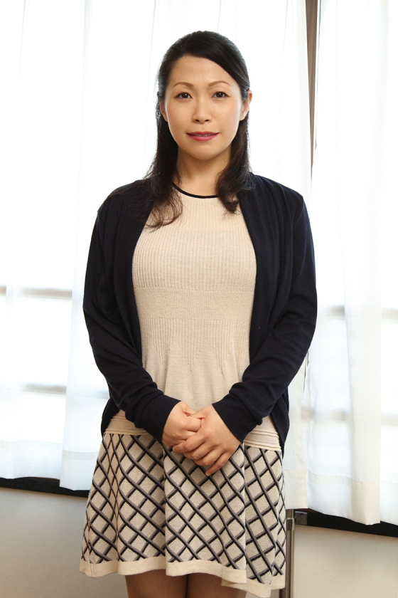 無料巨乳素人さん画像   「夏に、私…結婚するんです」Iカップ・現役看護師・22歳・千葉県君津市・プロダクション未所属 田舎暮らしの天然巨乳女性が素人のままSOFT ON DEMANDからAV DEBUT 笹本ゆうさん(仮)「平凡な毎日、結婚前に…心臓が止まるほどドキドキしたい」自宅と職場でAV撮影  107FTAV-001-10