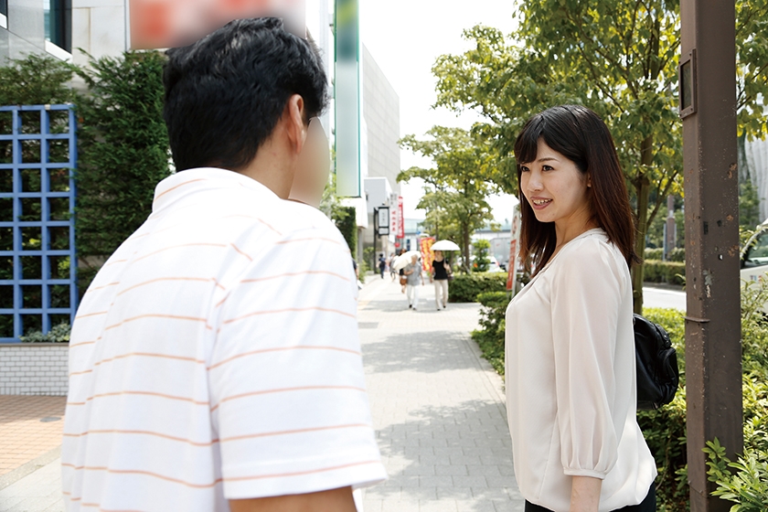 配信サイトで絶好調すぎる売り上げを叩き出している 伝説の人妻ナンパ神動画 ベストセレクション04 12人 4時間_7