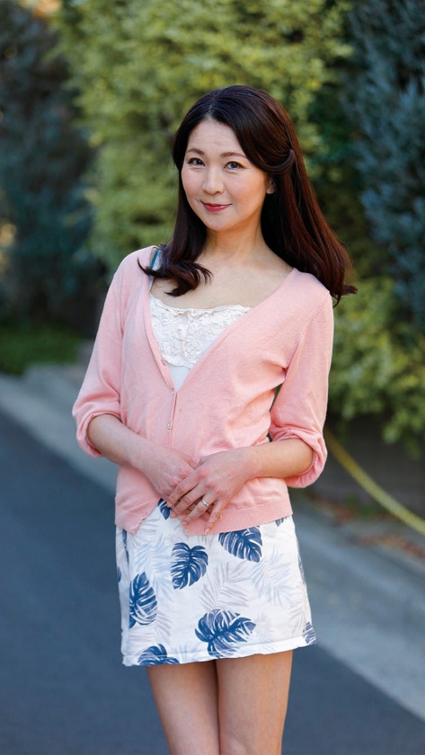 お義母さん・・・素敵です・・・あんな小娘よりも私の方が良いでしょ?美しき義母の色香に惑わされ禁断の愛を受け入れてしまった母 12人4時間5 画像5