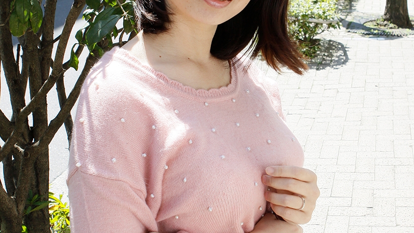 無自覚な着衣巨乳がターゲット！ムチムチの食べ頃ボディ！ 笑顔が素敵な癒し系！緩すぎる豊満巨乳妻 ナンパ中出し12人4時間SP④ 画像2