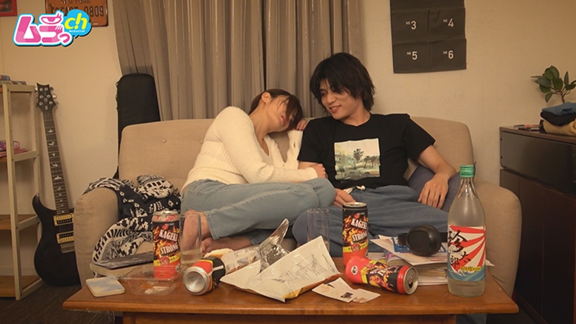 ニンゲン観察 「行くとこないなら僕の家に来ますか?」夫と喧嘩し家出してきた無防備すぎるおっとり美人天然奥様は、流れに流され生チ●ポむしゃぶり無自覚不倫性交でイキまくる 画像2