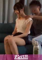 百戦錬磨のナンパ師のヤリ部屋で、連れ込みSEX隠し撮り 137 通いつめて口説き落としたガールズバー店員のあいかちゃん♪モデル級に美しいスタイルをもつ彼女を、ヤリ部屋に連れ込んで隠し撮りセックスしちゃいました♪細くて長い脚で責められる足コキは必見！