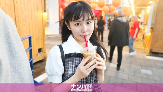 マジ軟派、初撮。 2077 【合法】お母さんの買い物待ちをしてる地下アイドル風の女の子をナンパして1時間でサクッと濃厚SEX。子供みたいな童顔なのに身体は成熟しきった大人ボディ。しっかり生えたまん毛が大人の証拠!顔と身体のギャップに脳がバグる!マン汁多めのぬるぬるキツマンに高速ピストン!何とかお母さんの買い物終わりに間に合いました!