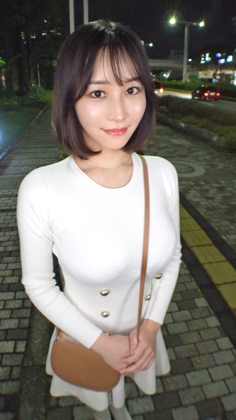 sp-200GANA-3186 マジ軟派、初撮。 2151 【カメラを打ち抜くナイアガラ潮吹き!】S○C?!T○B?!大手クリニックで一番かわいい24歳美容外科受付嬢!Hカップの爆乳と絶景巨尻!天然グラマラスボディで男を悩殺する生粋のヤリマンが即潮→即尺→即イキ!『○○だけでイケる!』『精子は飲む物』と本音激白。止めどなく溢れた潮が大海原を作りナンパの航海へ面舵いっぱい! 新作AVエロ動画 レビュー 画像シーン01