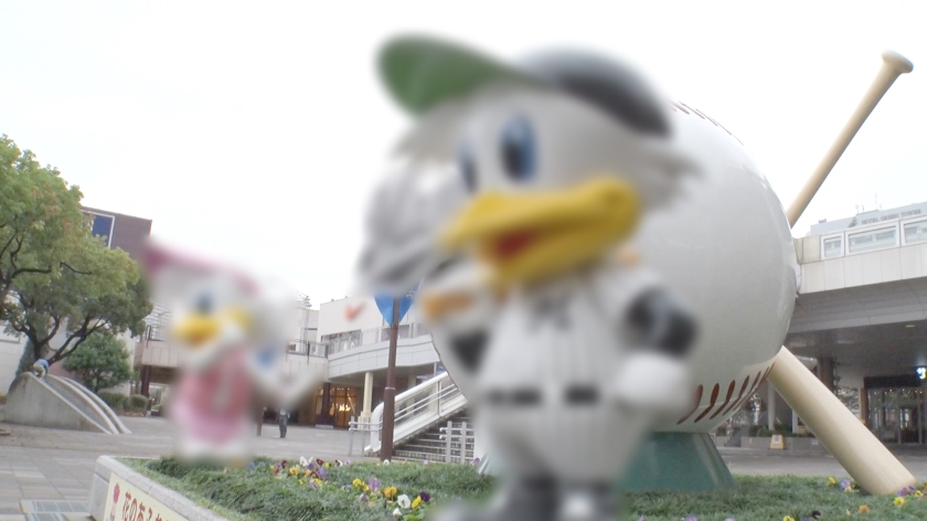 sp-200GANA-3187 マジ軟派、初撮。 2158 難易度高めの彼氏持ち小動物系美少女を攻略！攻略に必要なものはち○こだけでしたw「彼氏とラブラブです♪」→「ぉお..おかしくなっちゃうぅッッ！！！」→ほんとにおかしくなっちゃってアへ顔潮吹き痙攣モードに突入！残像が残るほどの神速セルフ腰振りで勝手にイキまくり！ち○ことま●この結合部を見るとさらにエロパワーアップ！全体位でイク！彼氏号泣ドン引きレベルの変態女w 画像シーン04