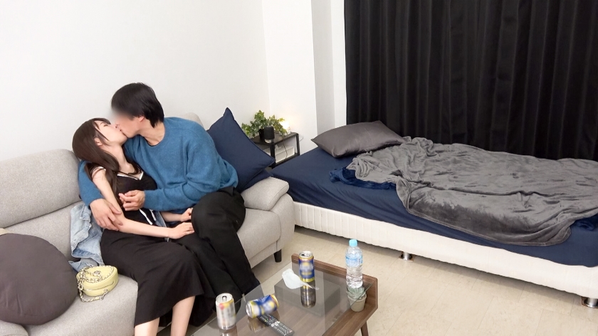 百戦錬磨のナンパ師のヤリ部屋で、連れ込みSEX隠し撮り 398 スナックの美人ママを部屋に連れ込み成功！男を昂らせる一流のトークスキルと男を虜にする極上のセックススキル！ピストンする度に収縮を繰り返す腹筋と膣中はエロ美しい。男の上で激しく腰を振りながらクリトリスを吸引され、喋れなくなるほどの快感に浸る！ ｜ 200GANA-3221 200gana-3221