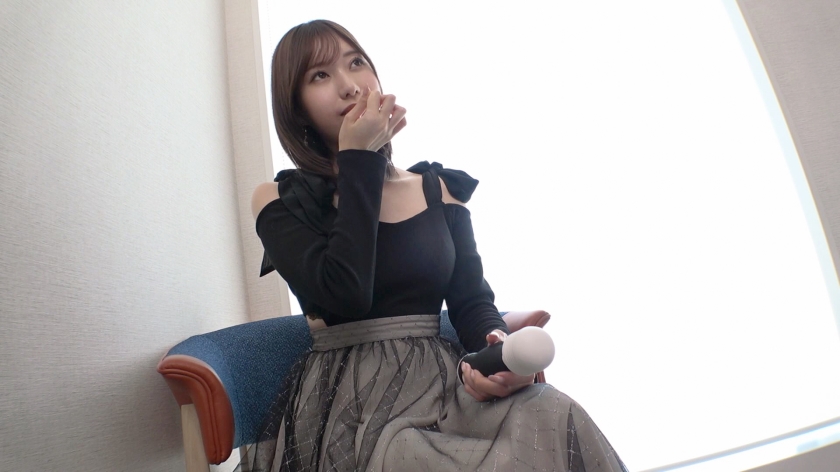 sp-200GANA-3250 マジ軟派AVレビュー 【ホワイトデー前×美人アパレル店員】春一番に舞う白上着のゆったり系美女を渋谷でナンパ！カフェ巡り好きの手作りお菓子に隠された秘密。ゴールドブラ&パイパン最強ま○こで潮吹き連発！！ マジ軟派、初撮。 2196 鷲見すみれ 画像シーン03